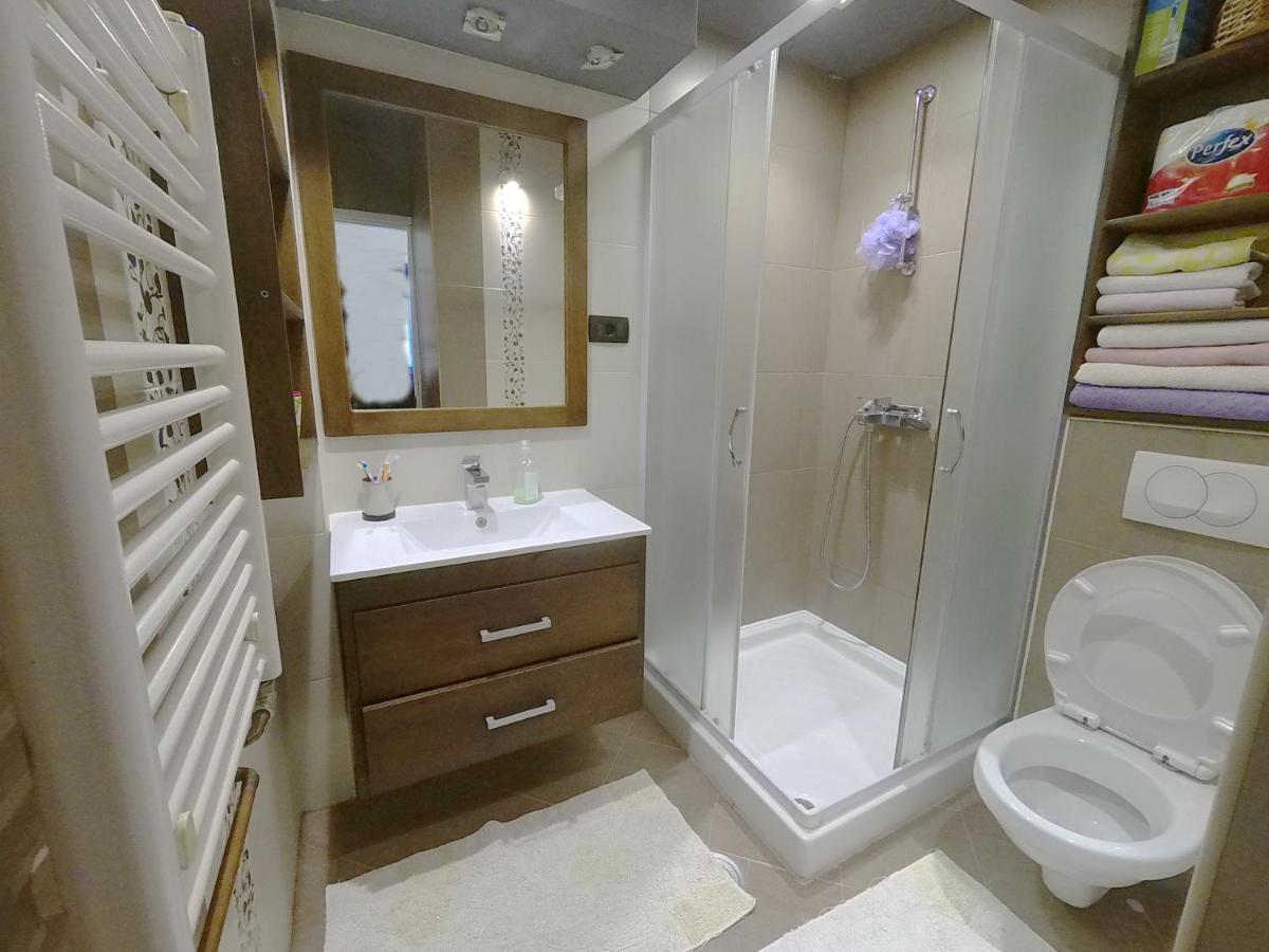 Appartement Apartman Jazzar à Aranđelovac Extérieur photo